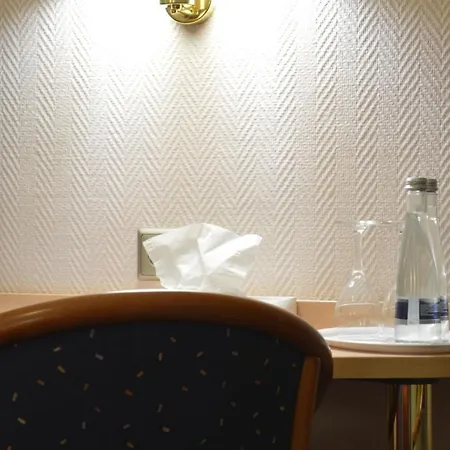 Abant Frankfurt Отель 3*