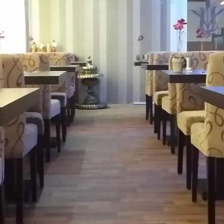 Отель Abant Frankfurt 3*