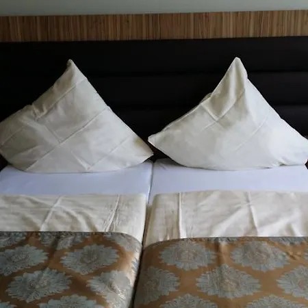 Отель Abant Frankfurt Обертсхаузен